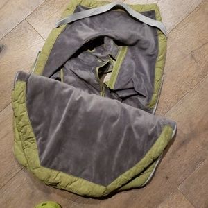 JJ Cole Carseat Insert and Cover